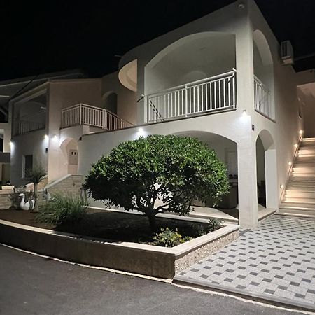 Apartments Obad Neum Bagian luar foto